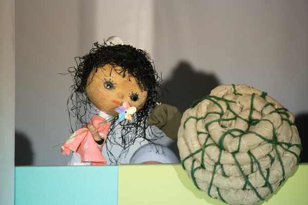 SMALL WORLDS - PUPPET AND SET DESIGNS BY BOTÁR EDIT